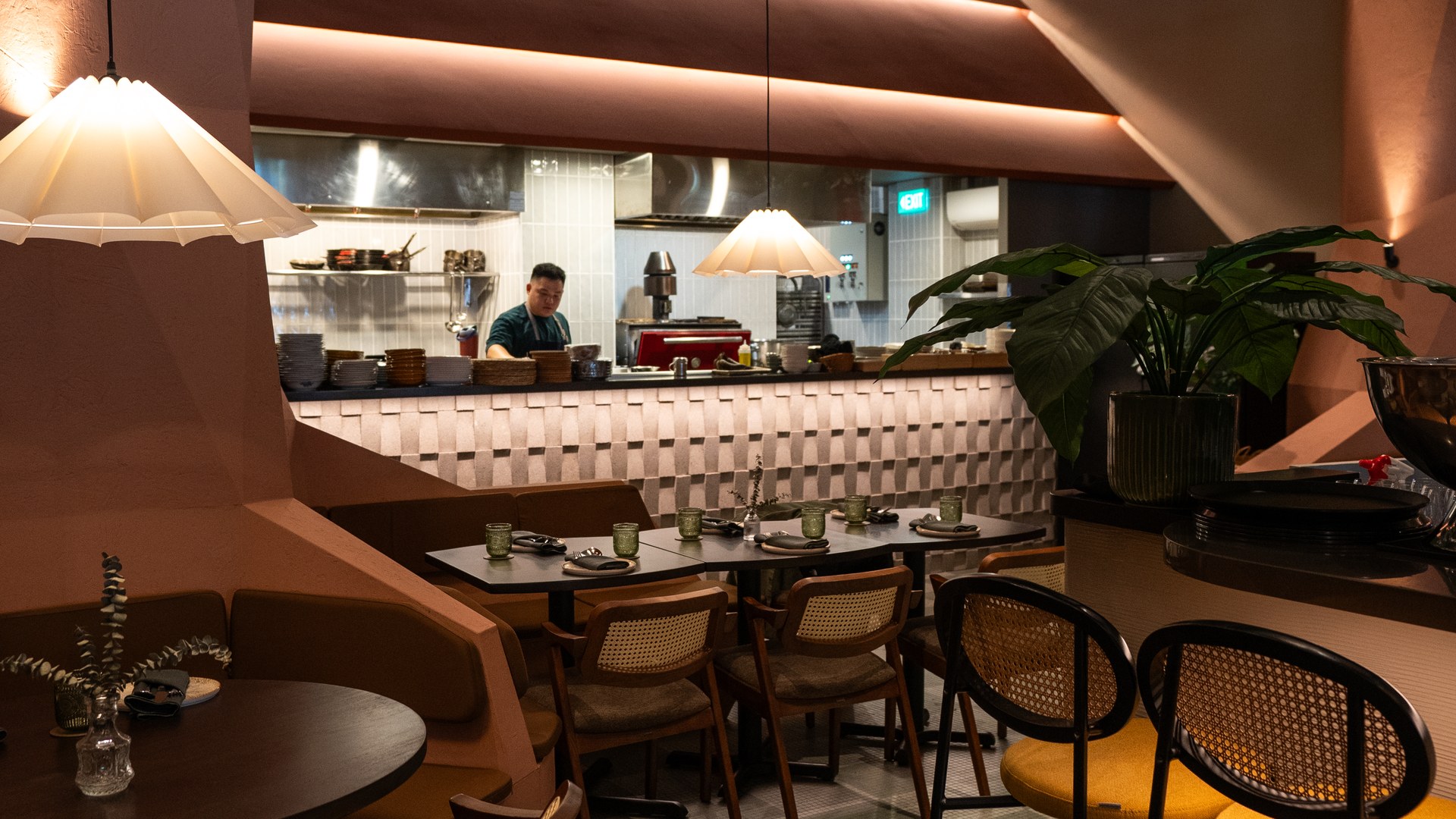 Casa Mori dining room looking towards the open kitchen and tiled counter