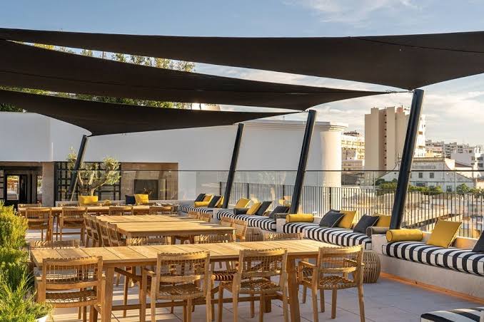 A restaurant at 3HB Faro